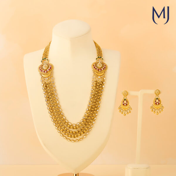 Antique necklace set