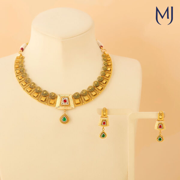 Antique necklace set