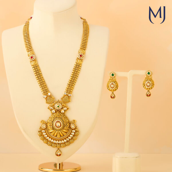 Antique necklace set