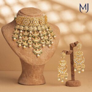 Antique necklace set