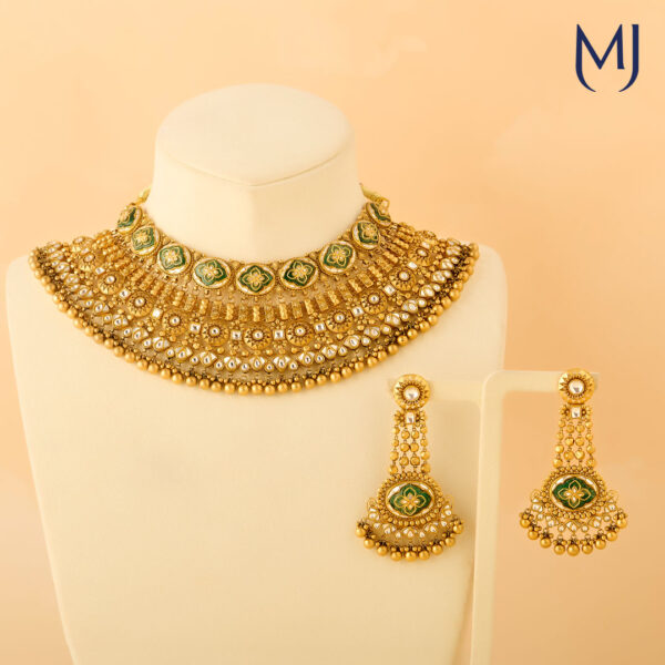 Antique necklace set