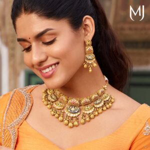 Antique necklace set