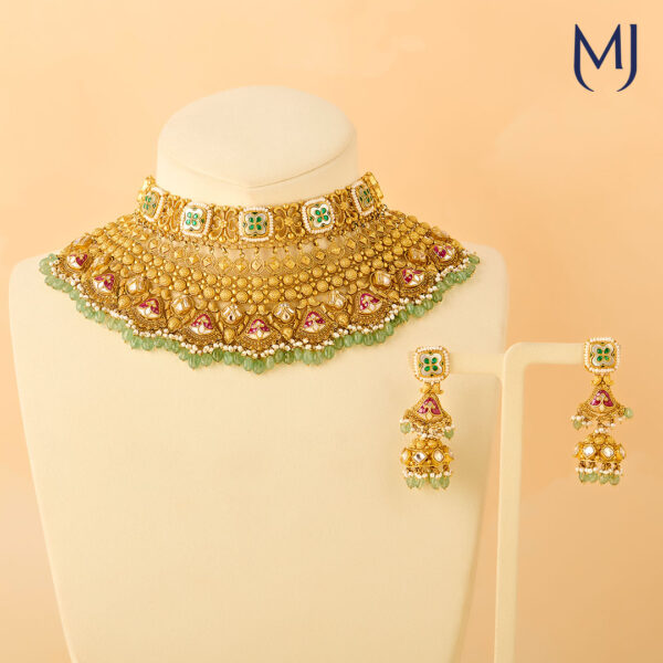 Antique necklace set