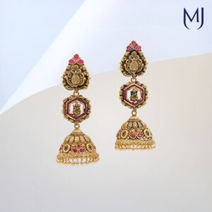 Light weight gold earrings