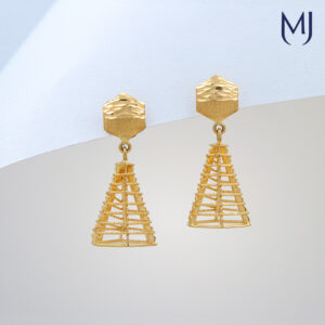 Light weight gold earrings