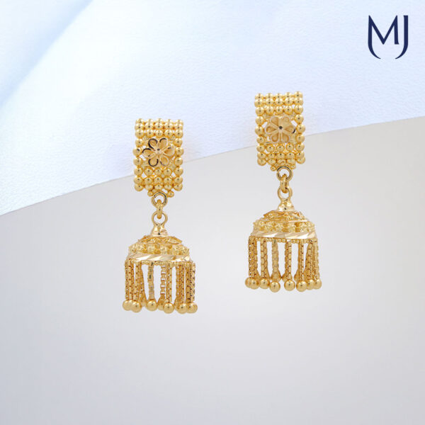 Light weight gold earrings