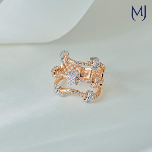 Light weight gold ring