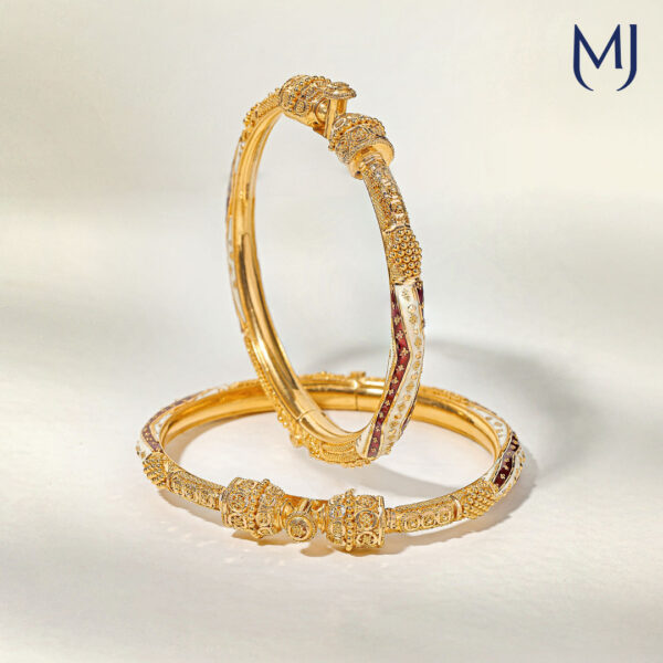 Gold bangle