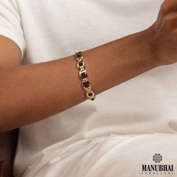 Gold bracelet