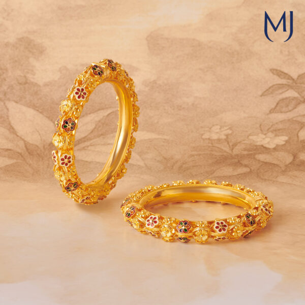 Gold handmade bangle