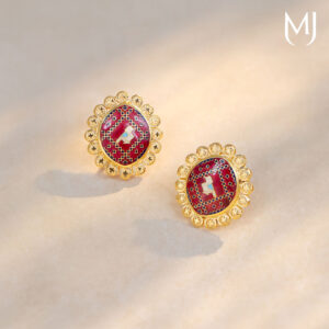 Light weight gold earrings