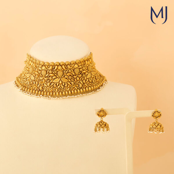 Antique necklace set