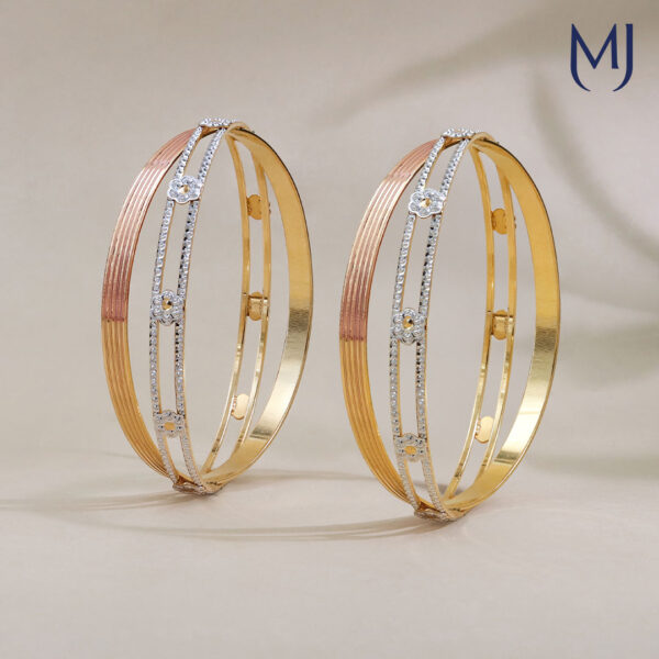 Gold bangle