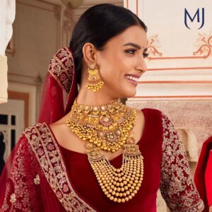 Antique necklace set