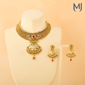 Antique necklace set