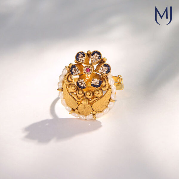 Light weight gold ring