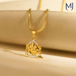 Light weight gold pendant