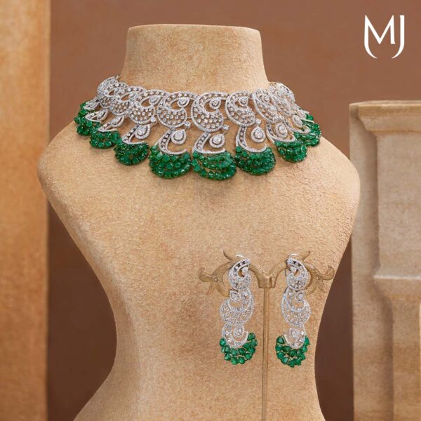 Diamond necklace set