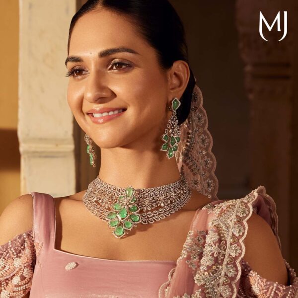 Diamond necklace set