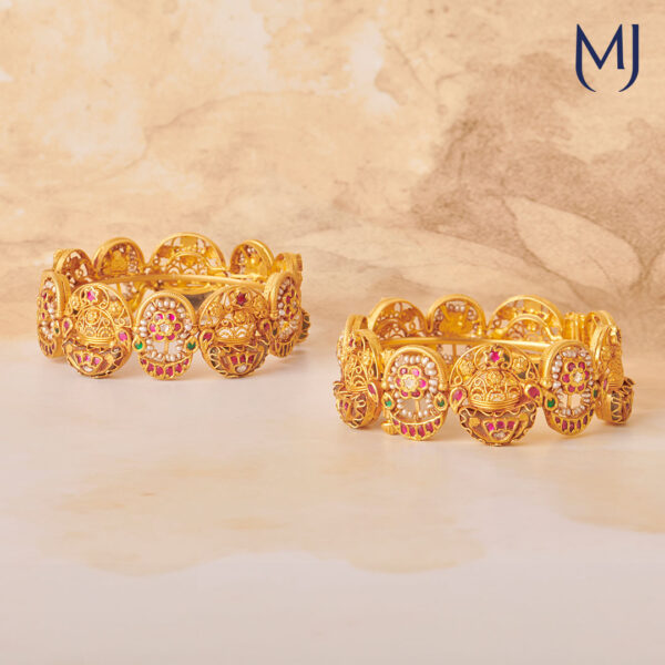 Antique bangle