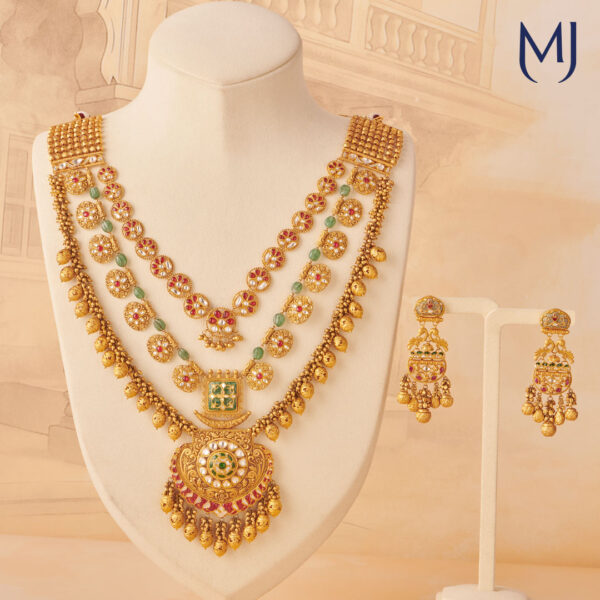 Antique necklace set