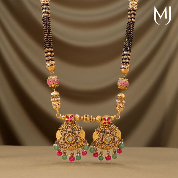 Gold mangalsutra