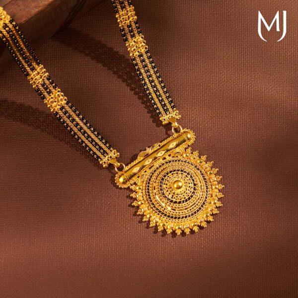 Gold mangalsutra