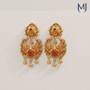 Light weight gold earrings