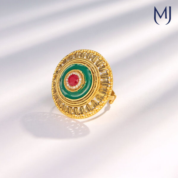 Light weight gold ring