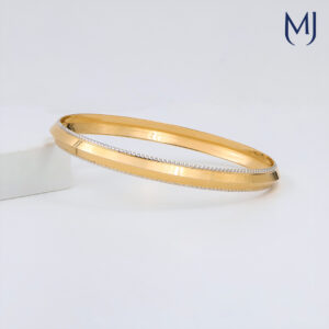 Light weight gold bracelet
