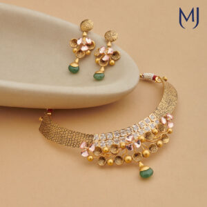 Antique necklace set