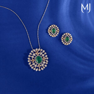 Real diamond pendant set