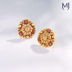 Light weight gold earrings