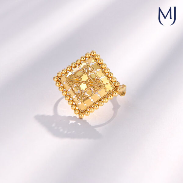 Light weight gold ring