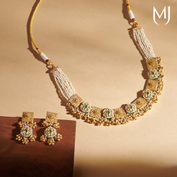 Antique necklace set