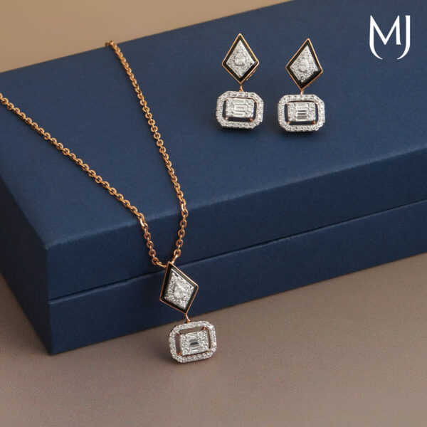 Light weight real diamond pendant set