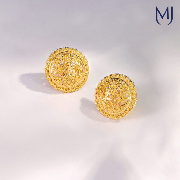 Light weight gold earrings