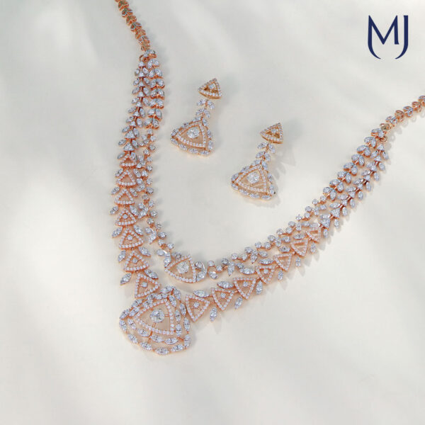 Diamond necklace set