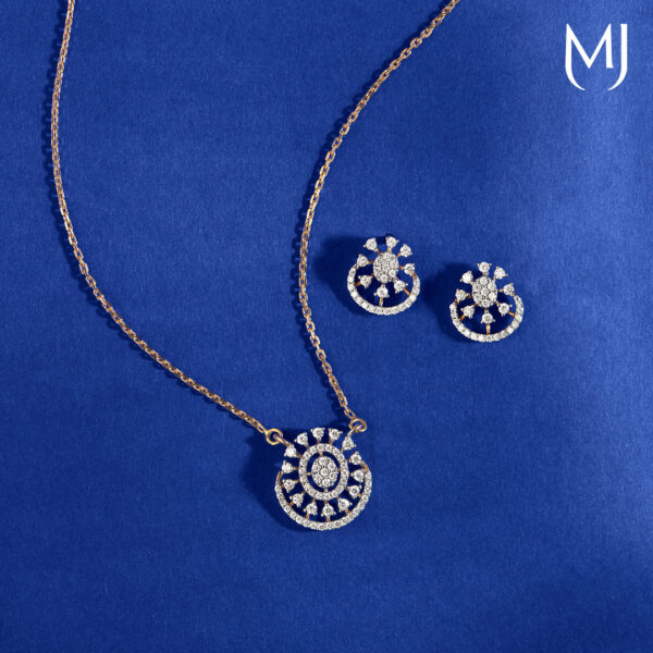 Real diamond pendant set