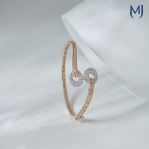 Light weight gold bracelet