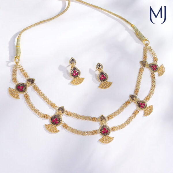 Light weight gold necklace set