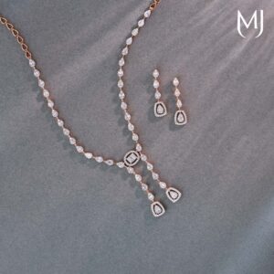 Light weight diamond necklace set