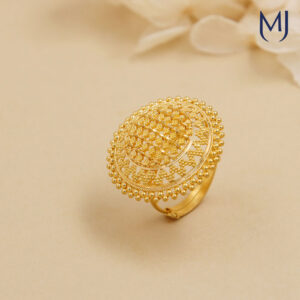 Light weight gold ring