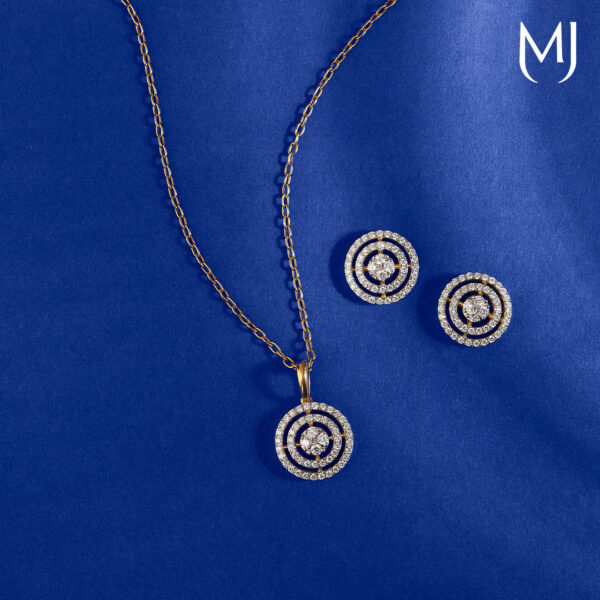 Real diamond pendant set