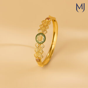 Light weight gold handmade bangle