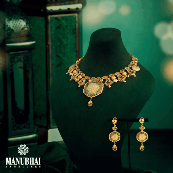 Modern 22K Gold Necklace Set with Hexagon shaped Pendant design