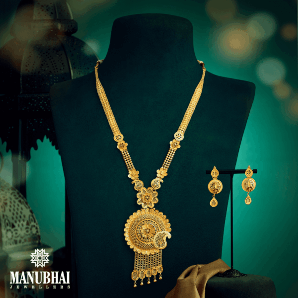 Long Gold Detailed Flower Necklace Set