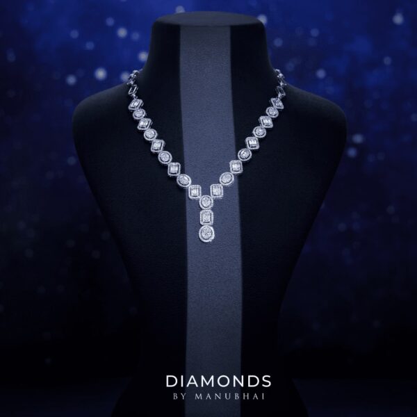Diamond necklace set