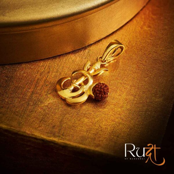 Light weight gold pendant