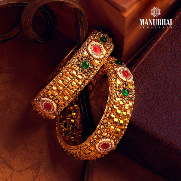 Antique bangle